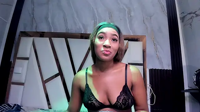 emii brown online show from February 8, 1:47 am