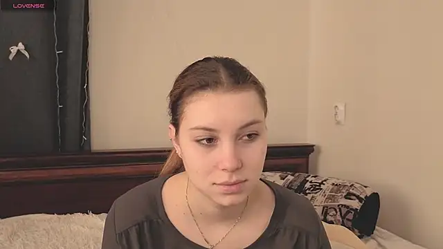 JadwigaTagliavia online show from March 27, 9:10 am