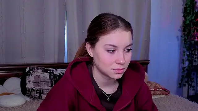 Snapshot of JadwigaTagliavia chatting on February 6, 10:00 am JadwigaTagliavia online show from February 6, 10:00 am