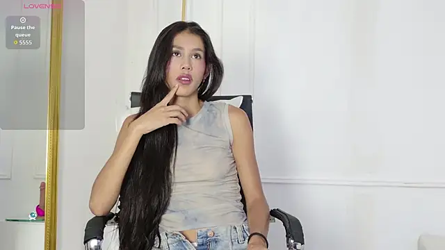 Snapshot of Abi_dolll chatting on July 11, 1:00 pm Abi dolll online show from July 11, 1:00 pm