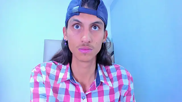 Noha-Smith online show from February 3, 4:10 am