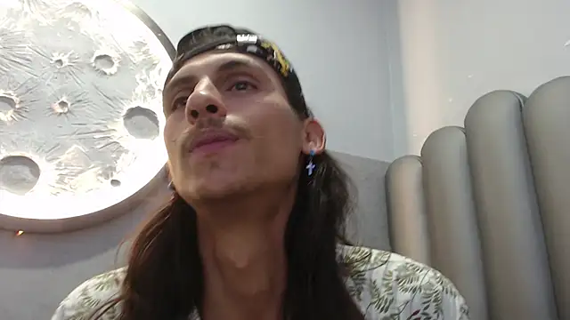 Noha-Smith online show from February 27, 12:22 am