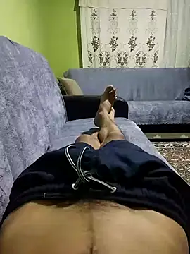 onurcannnnnnmmms online show from August 5, 6:35 pm