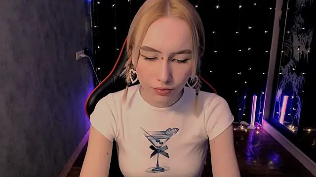 crybambi online show from February 11, 7:08 am