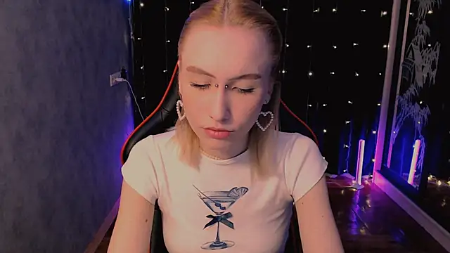 crybambi online show from February 13, 6:24 am