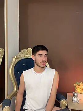 Snapshot of Apolo_Gray chatting on February 21, 9:00 am Apolo Gray online show from February 21, 9:00 am