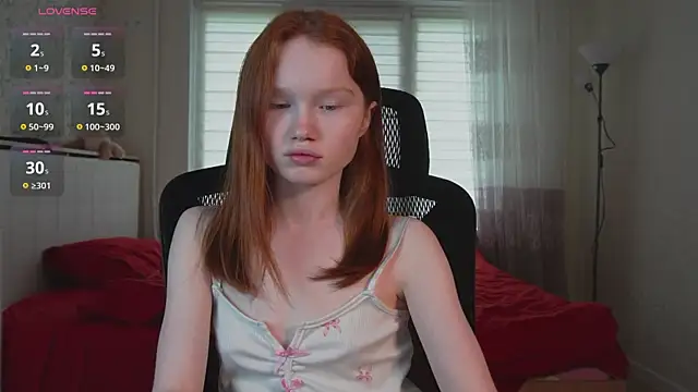 Snapshot of Nellie_baby chatting on July 14, 10:09 am Nellie baby online show from July 14, 10:09 am