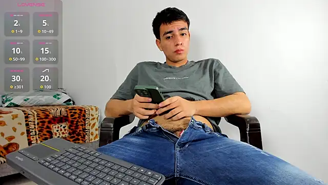 david hot08 online show from March 8, 8:06 am