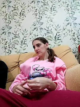 Snapshot of laparejaideal08 chatting on February 16, 8:40 pm laparejaideal08 online show from February 16, 8:40 pm