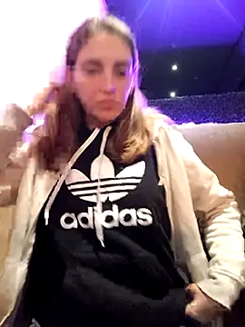 laparejaideal08 online show from March 10, 10:47 pm