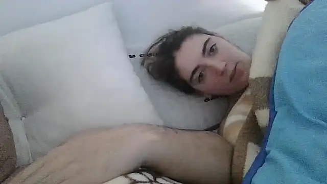 Snapshot of laparejaideal08 chatting on February 14, 8:14 am laparejaideal08 online show from February 14, 8:14 am