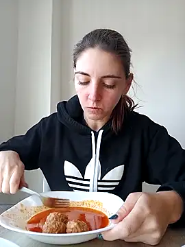 laparejaideal08 online show from March 11, 4:34 pm