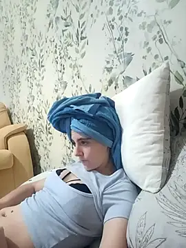 Snapshot of laparejaideal08 chatting on February 4, 8:04 pm laparejaideal08 online show from February 4, 8:04 pm