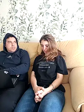 laparejaideal08 online show from April 11, 3:49 pm