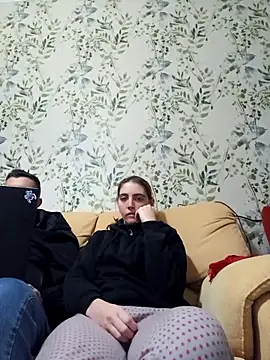 Snapshot of laparejaideal08 chatting on February 13, 6:19 pm laparejaideal08 online show from February 13, 6:19 pm