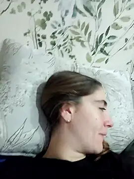 Snapshot of laparejaideal08 chatting on February 7, 1:02 am laparejaideal08 online show from February 7, 1:02 am