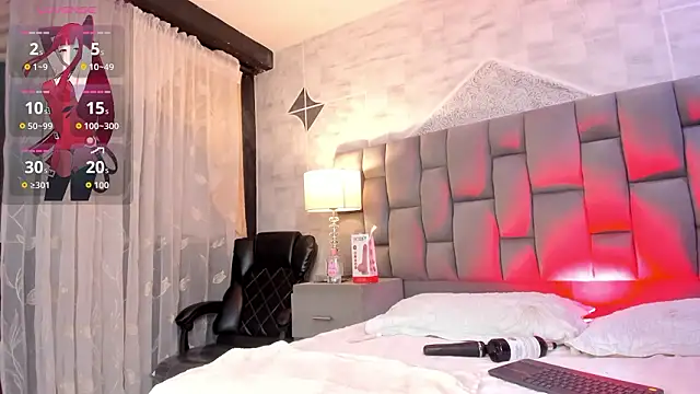 StacyMoon  online show from February 13, 5:18 am