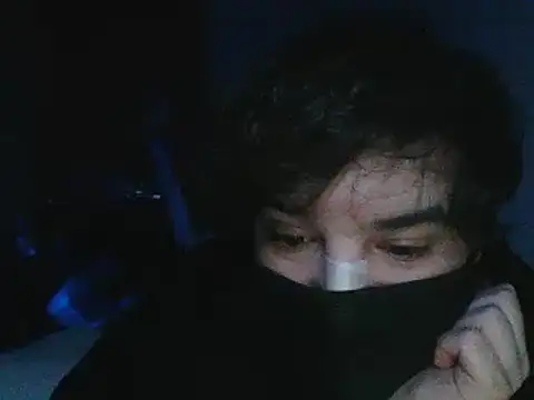 Snapshot of RaccooIsHere chatting on February 2, 10:53 pm RaccooIsHere online show from February 2, 10:53 pm