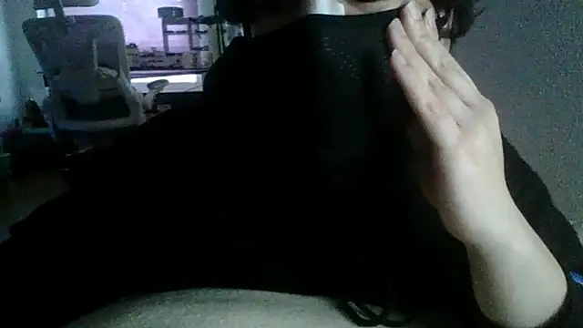 Snapshot of RaccooIsHere chatting on February 27, 5:13 pm RaccooIsHere online show from February 27, 5:13 pm