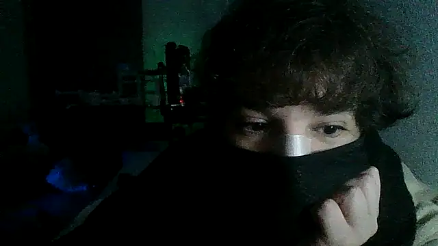 Snapshot of RaccooIsHere chatting on February 26, 7:03 pm RaccooIsHere online show from February 26, 7:03 pm