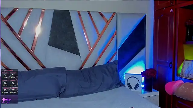 isa kolins online show from March 24, 11:21 am