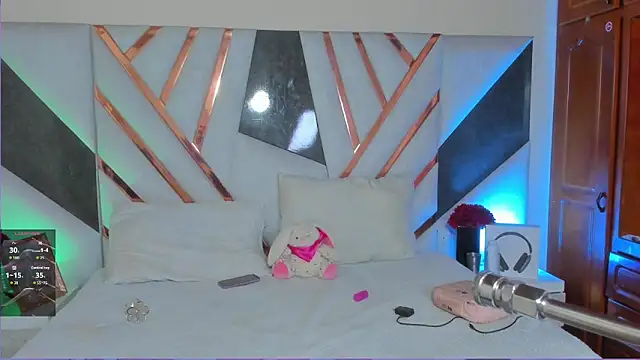 Snapshot of isa_kolins chatting on February 25, 10:04 am isa kolins online show from February 25, 10:04 am