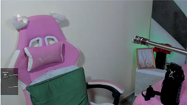 isa kolins online show from April 4, 11:50 am