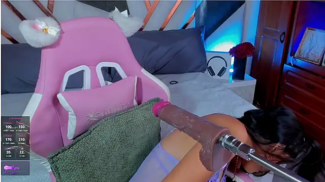 isa kolins online show from March 25, 4:06 pm