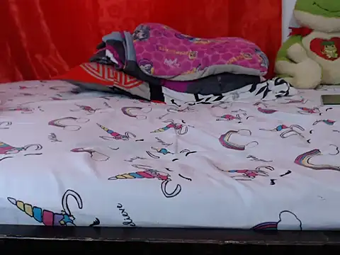 Snapshot of Emily_dirty26 chatting on February 7, 8:39 pm Emily dirty26 online show from February 7, 8:39 pm