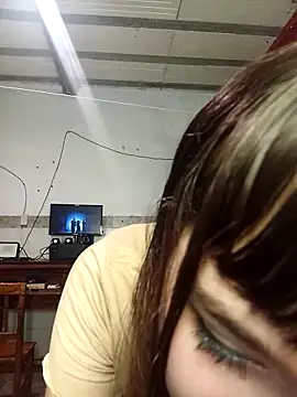 dieciochoyundia online show from April 1, 3:52 am