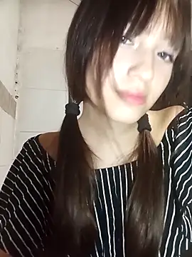 dieciochoyundia online show from February 15, 12:22 am