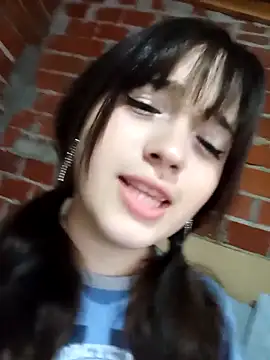 dieciochoyundia online show from February 8, 10:40 pm