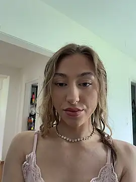 romyxxs online show from May 14, 10:23 am