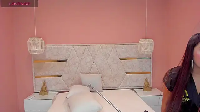 Snapshot of _Kailythompson chatting on February 26, 7:14 pm Kailythompson online show from February 26, 7:14 pm