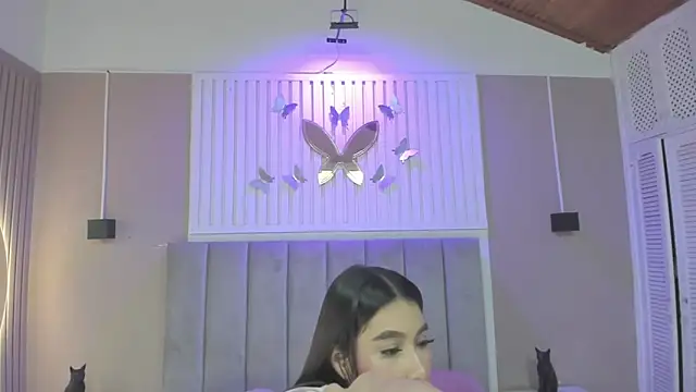 Snapshot of _Kailythompson chatting on July 5, 8:05 pm Kailythompson online show from July 5, 8:05 pm