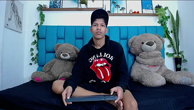 Stephen Angel online show from February 5, 5:31 pm