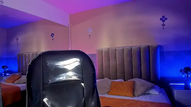 Derek Sinn online show from April 16, 9:39 pm