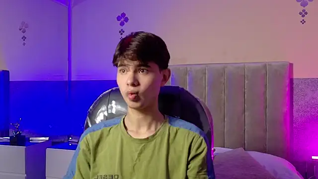 Derek Sinn online show from April 5, 1:07 pm