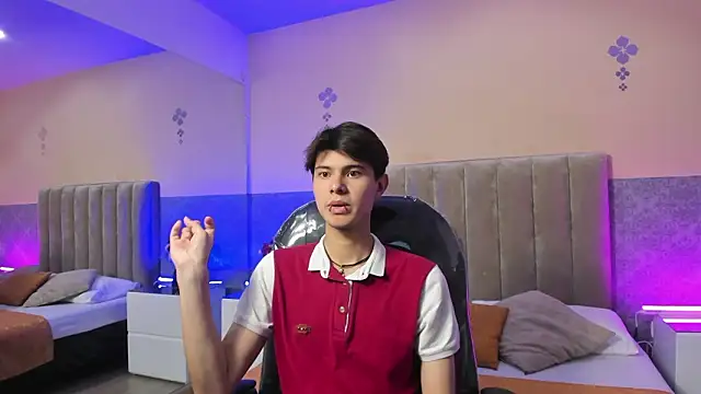 Derek Sinn online show from March 16, 8:11 pm