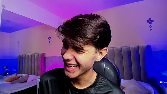 Derek Sinn online show from April 12, 1:03 pm