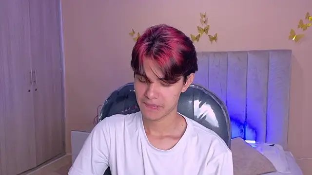 Snapshot of Derek_Sinn chatting on June 26, 5:13 am Derek Sinn online show from June 26, 5:13 am
