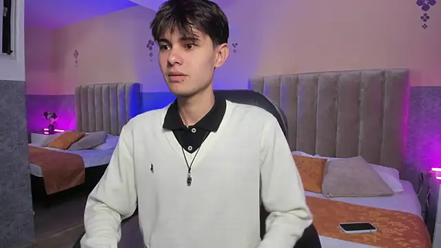 Derek Sinn online show from April 9, 8:04 pm