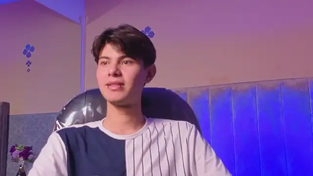 Derek Sinn online show from March 3, 7:54 pm