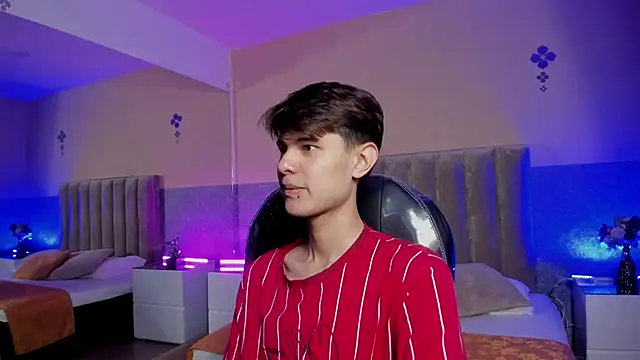 Derek Sinn online show from April 10, 7:54 pm