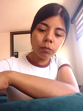 Roxan King online show from February 26, 3:01 pm