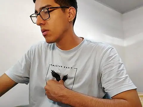 NickFin online show from March 5, 7:43 pm