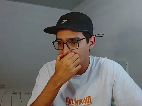 NickFin online show from May 22, 5:44 pm