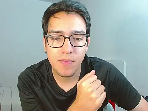 Snapshot of NickFin chatting on July 16, 2:52 am NickFin online show from July 16, 2:52 am