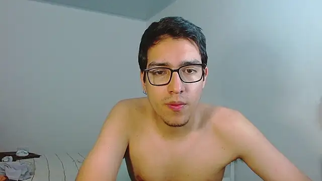 Snapshot of NickFin chatting on July 1, 3:18 am NickFin online show from July 1, 3:18 am