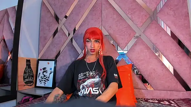 MeghanQueen   online show from March 20, 4:46 am